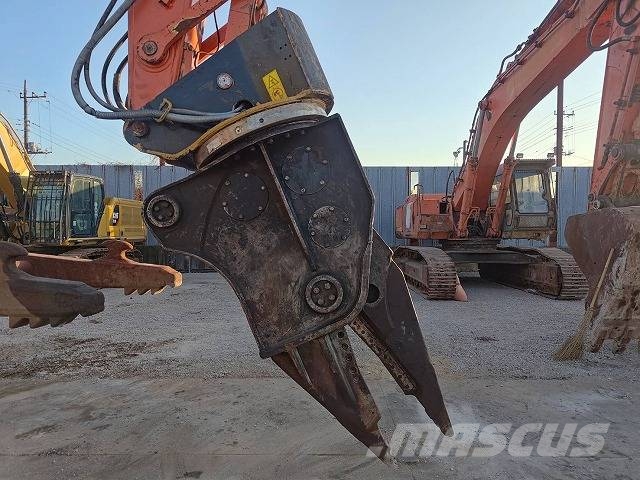 Hitachi ZX 225 US R LC-5 B, 2017, Japan - Used crawler