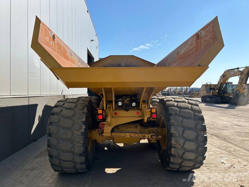 CAT 730 Σπαστό Dump Truck ADT