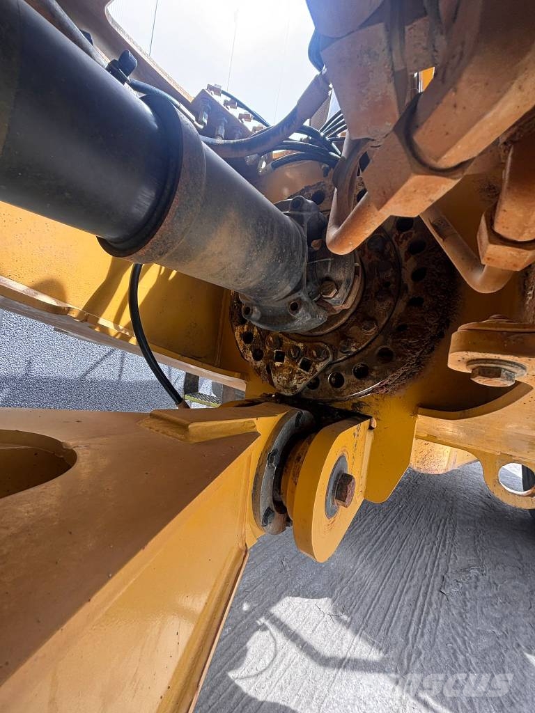 CAT 730 Σπαστό Dump Truck ADT