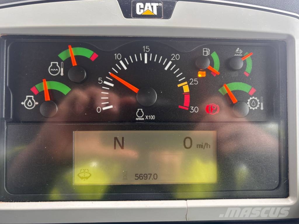 CAT 730 Σπαστό Dump Truck ADT