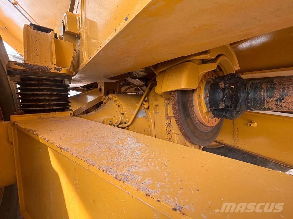 CAT 730 Σπαστό Dump Truck ADT