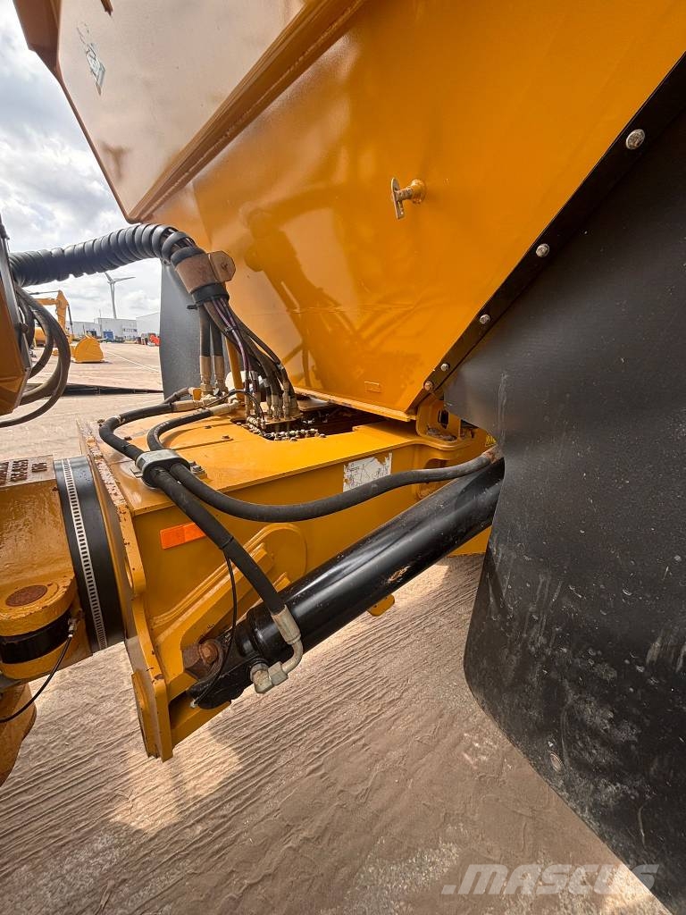 CAT 730 Σπαστό Dump Truck ADT