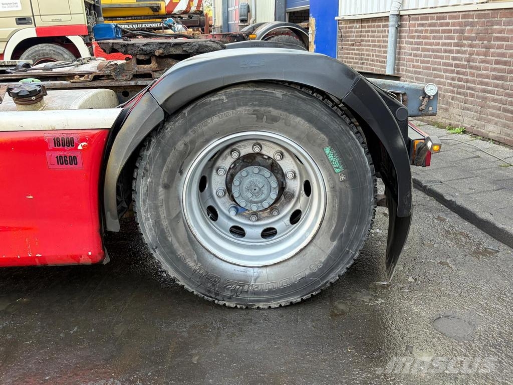 DAF XF 105.410 - Spacecab - Manual - Airco - 2 Tanks - Vilcēji