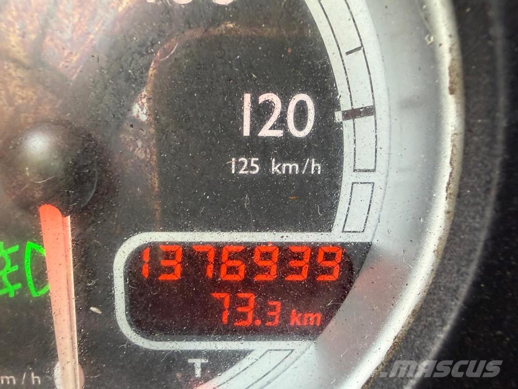 DAF XF 105.410 Tractor - Full Spoilers - Euro 5 - Manu Trekkers