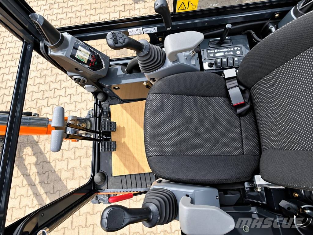 Hitachi ZX 19 U-6 ミニ油圧ショベル 7t以下(ミニユンボ・ミニディガー)
