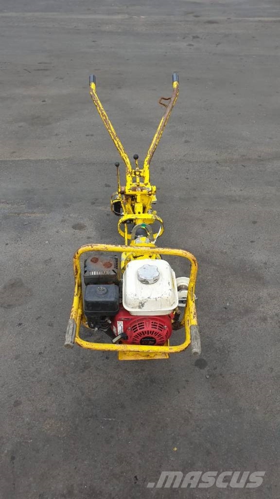 Robel COACHSCREWING MACHINE 30.82 ROAD RAIL Rautateiden kunnossapito