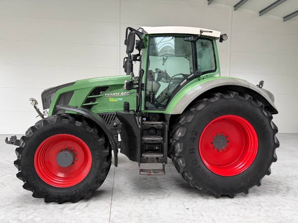 Fendt 828 Vario Profi Tractors