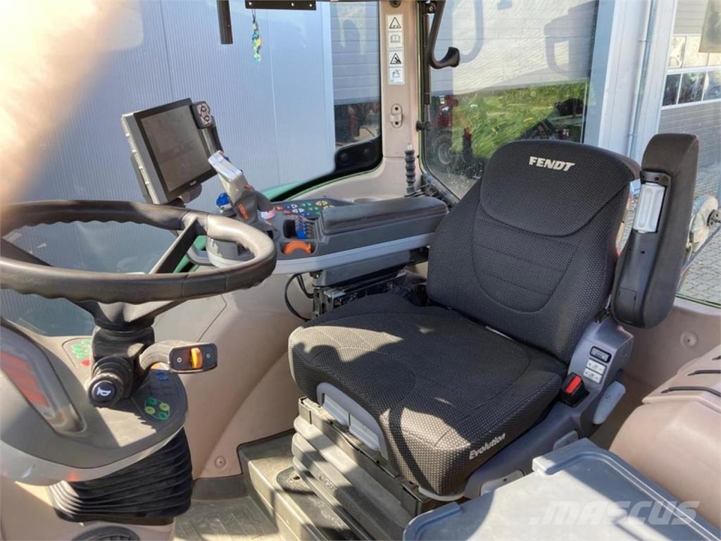 Fendt 724 VARIO Traktoren