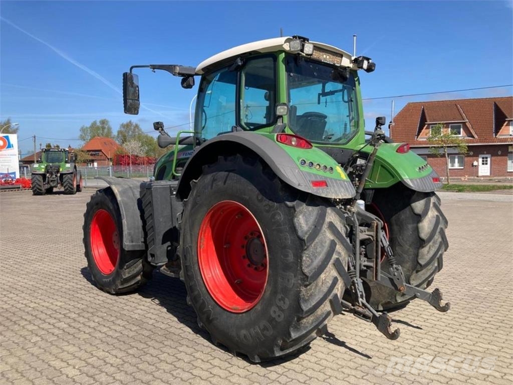Fendt 724 VARIO Traktoren
