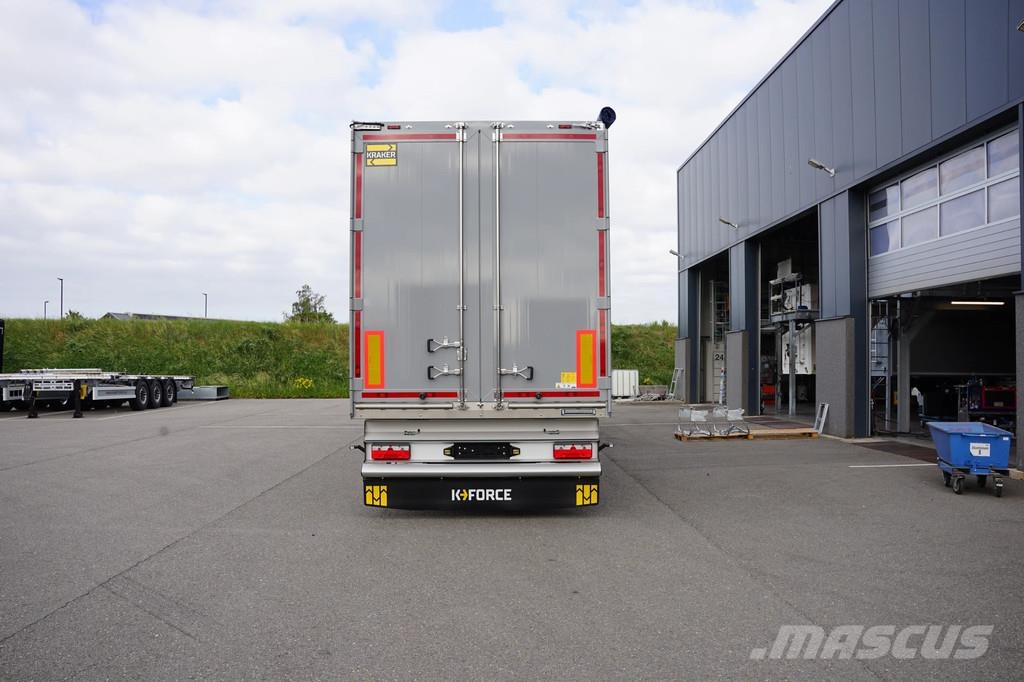 Kraker K-Force self steering axle. Multiple in stock Schuifvloeropleggers