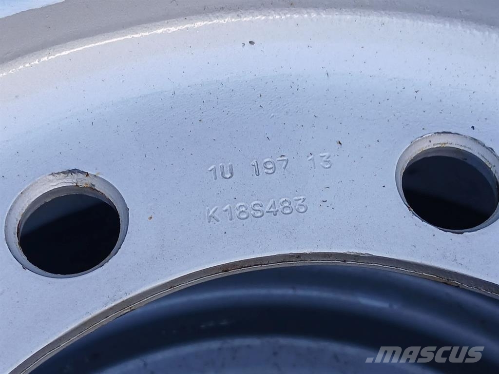 Continental 325/70R18-Tire/Reifen/Band Gume, kolesa in platišča