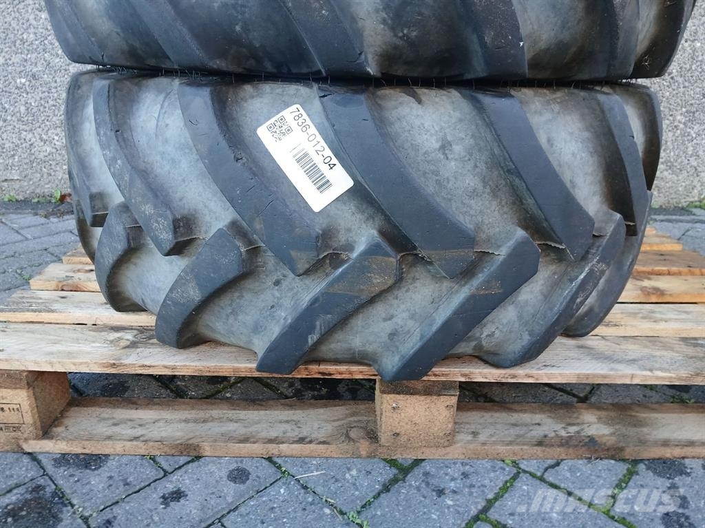 Continental 325/70R18-Tire/Reifen/Band Pneus, rodas e aros
