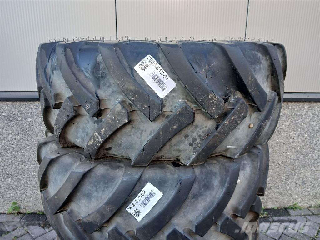 Continental 325/70R18-Tire/Reifen/Band Gume, kolesa in platišča