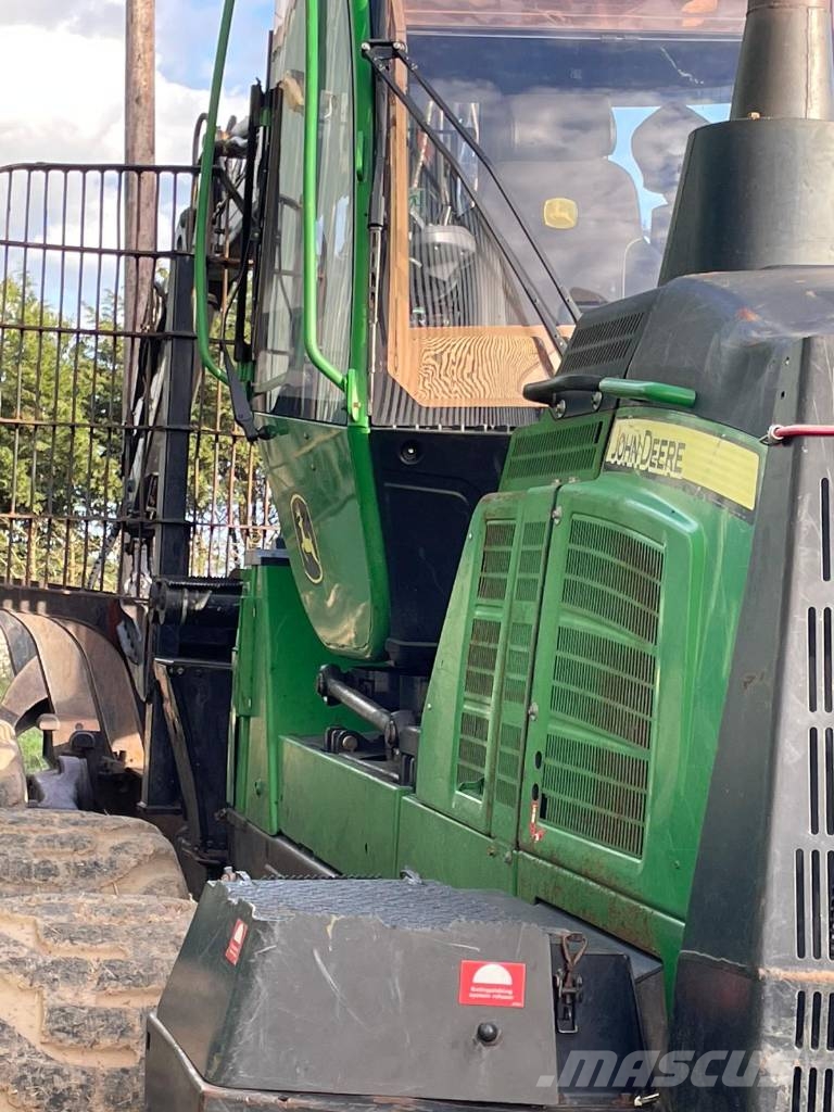 John Deere 1210G Timber Forwarder Forvarderi