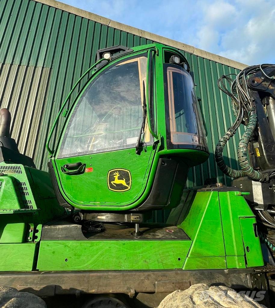 John Deere 1210G Timber Forwarder Forvarderi