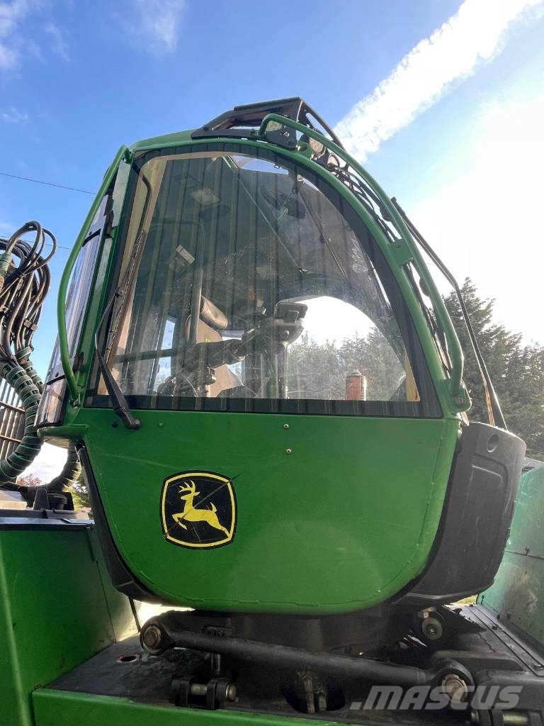 John Deere 1210G Timber Forwarder Forvarderi