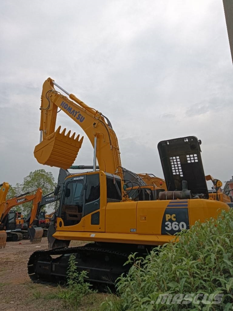 Komatsu PC 360 حفارات زحافة