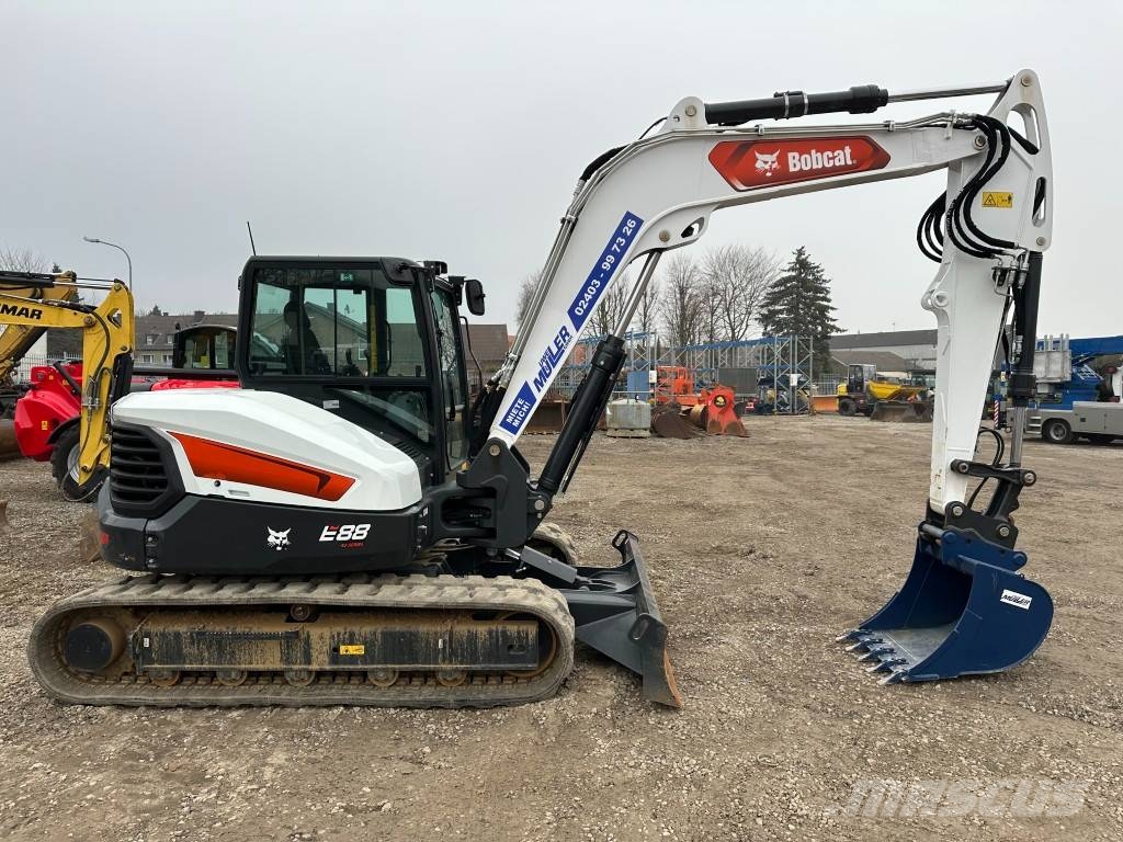 Bobcat E 88 R2 Minibagger 69.900 EUR Midi bageri 7t – 12t