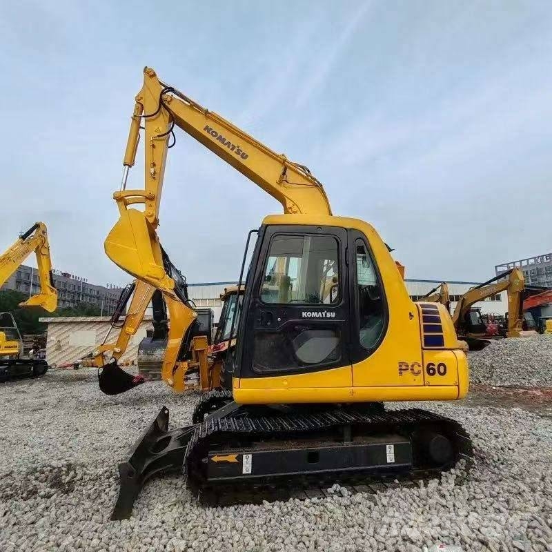 Komatsu PC 60 Mini bagri <7t