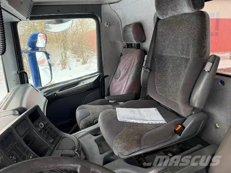 Scania 94 4x2 Camiones portavehículos