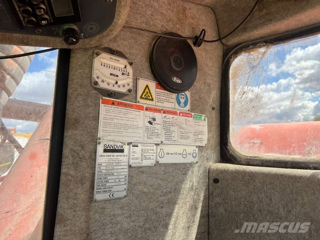 Sandvik DX 800 Perforadora de superficie
