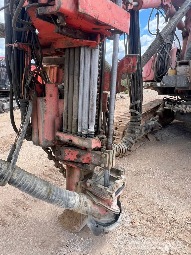 Sandvik DX 800 Perforadora de superficie