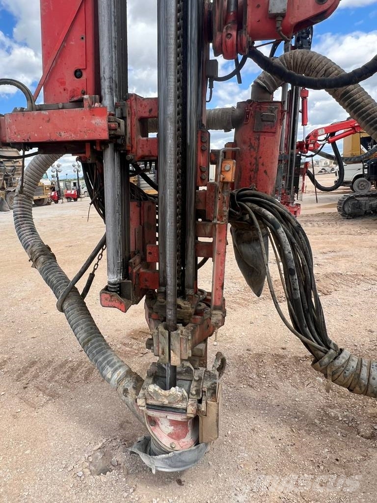Sandvik DX 800 Perforadora de superficie