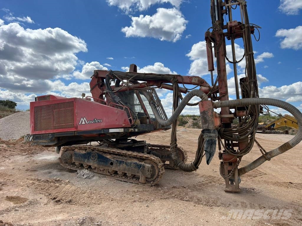 Sandvik DX 800 Perforadora de superficie