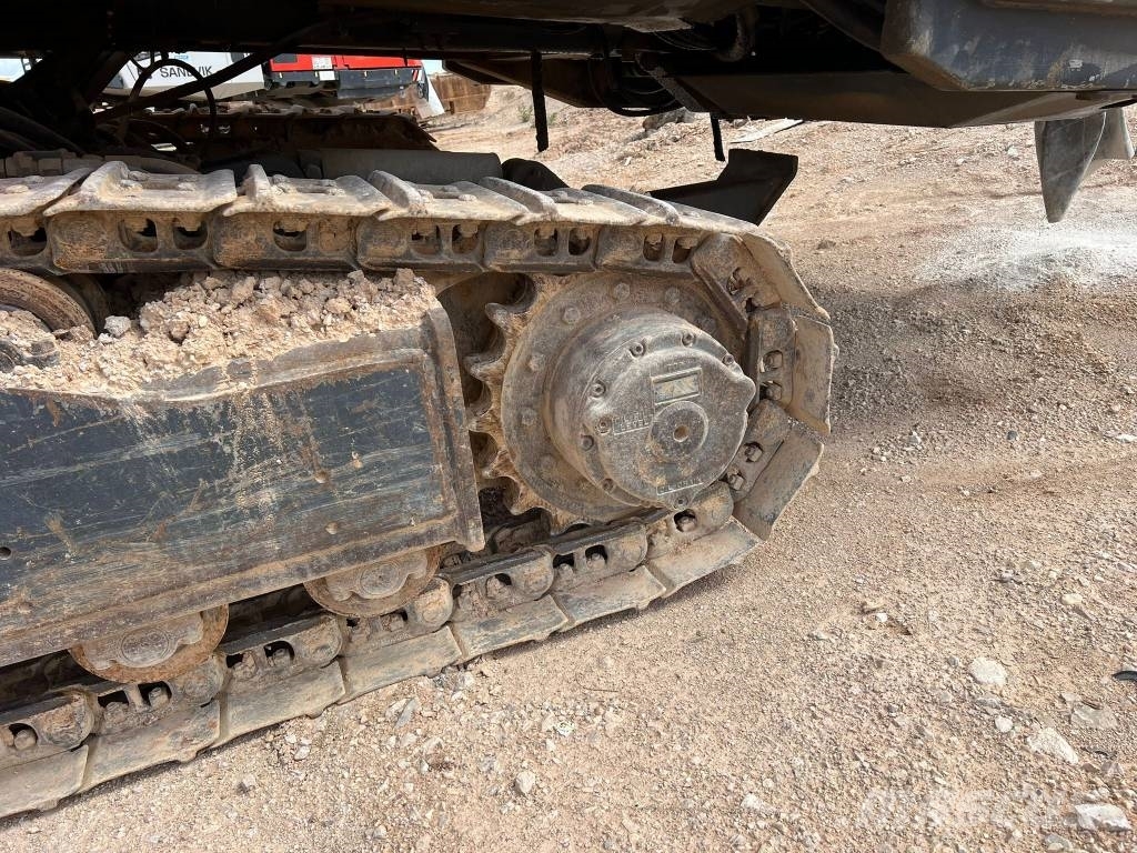 Sandvik DX 800 Perforadora de superficie