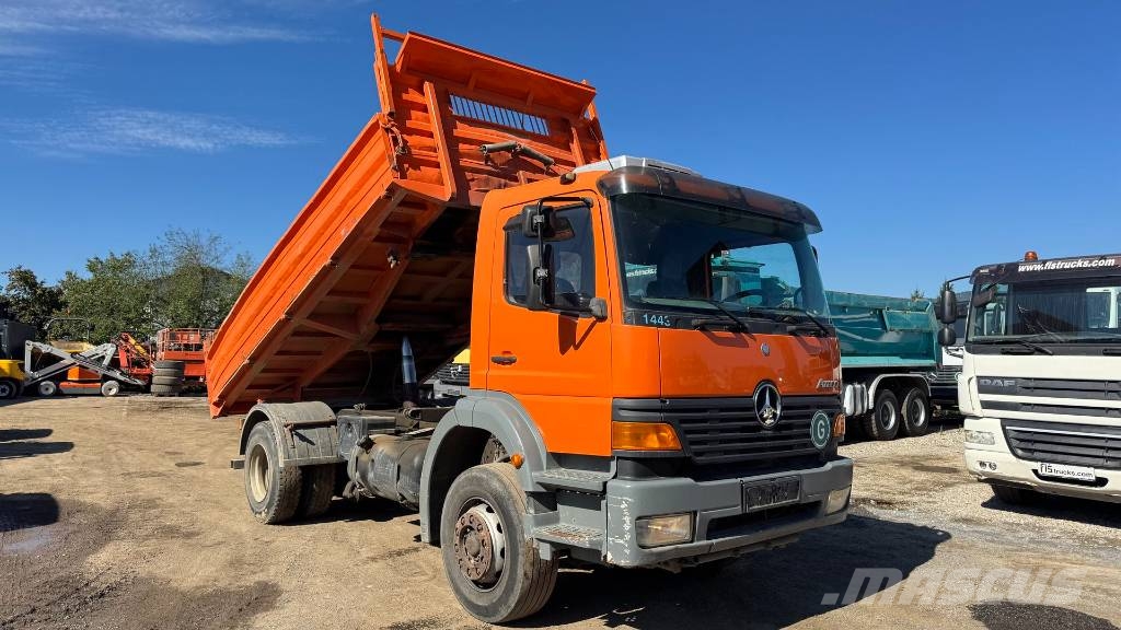 Mercedes-Benz ATEGO 1823 4X2 3 sided tipper Kallurid