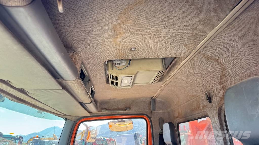Mercedes-Benz ATEGO 1823 4X2 3 sided tipper Kallurid