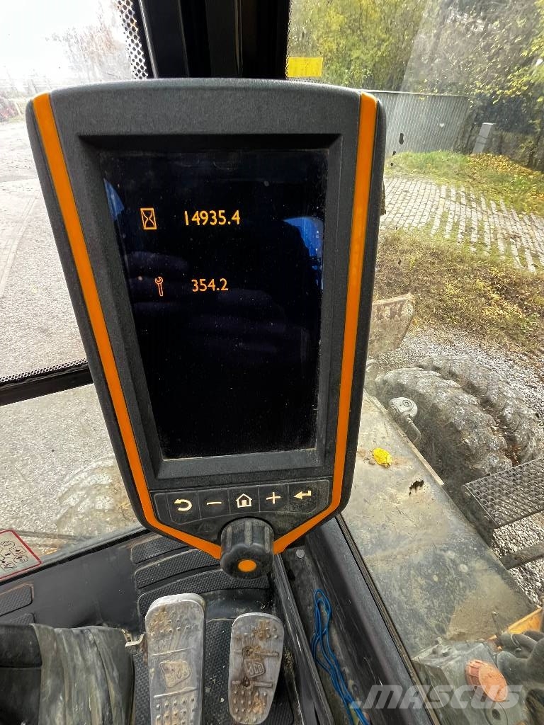 JCB JS 160 W Bageri na kotačima