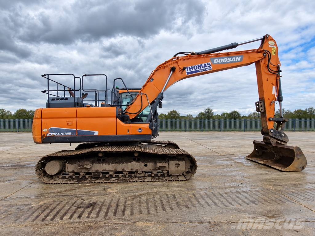 Doosan DX 225 LC-5 حفارات زحافة