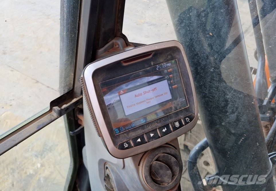 Doosan DX 225 LC-5 حفارات زحافة