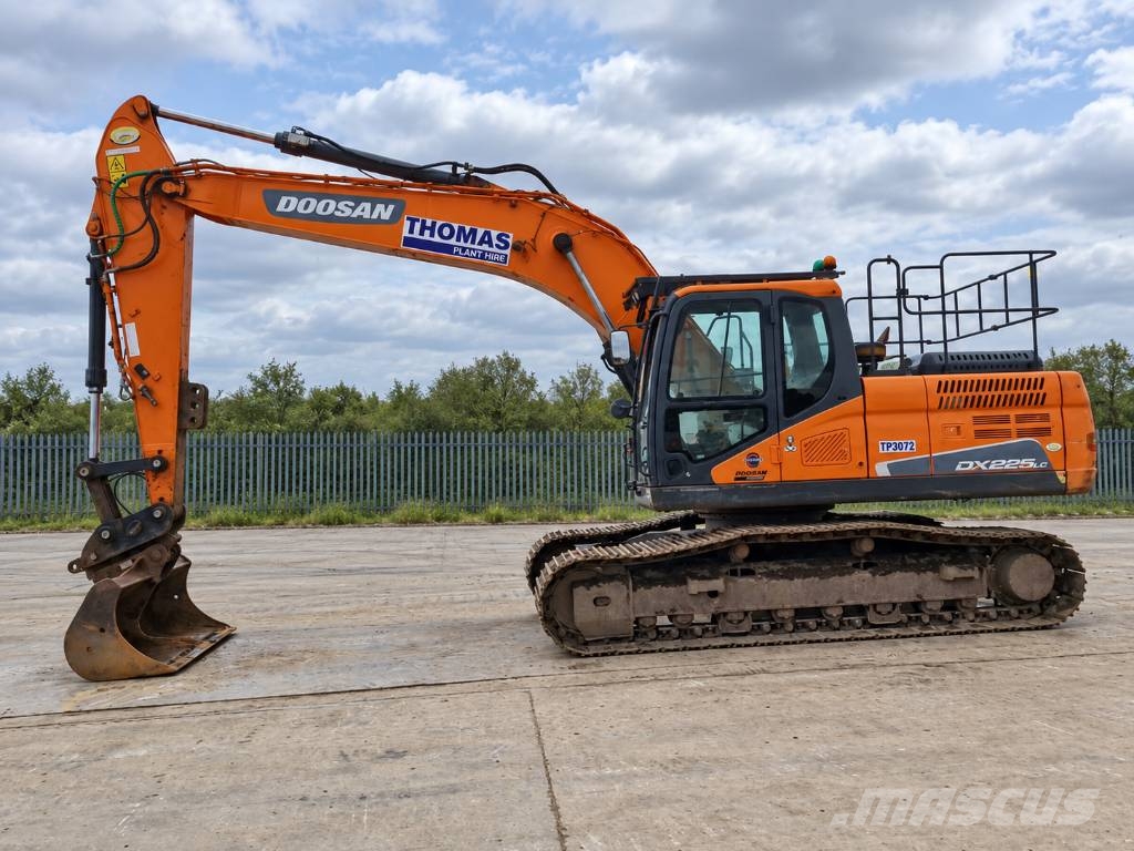 Doosan DX 225 LC-5 حفارات زحافة