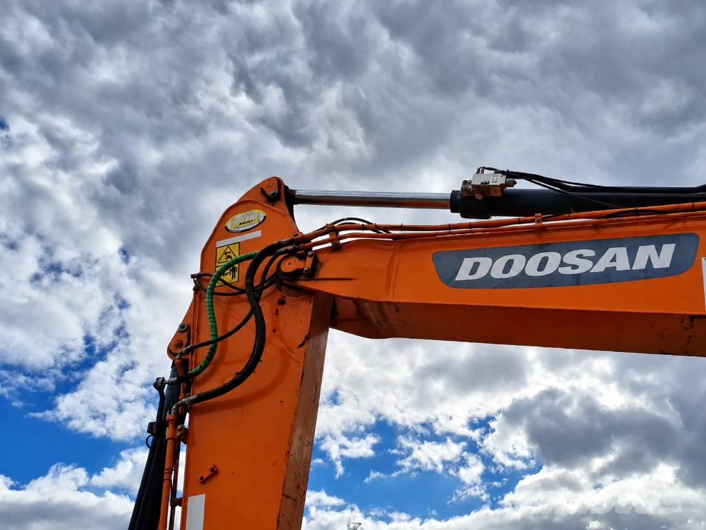 Doosan DX 225 LC-5 حفارات زحافة
