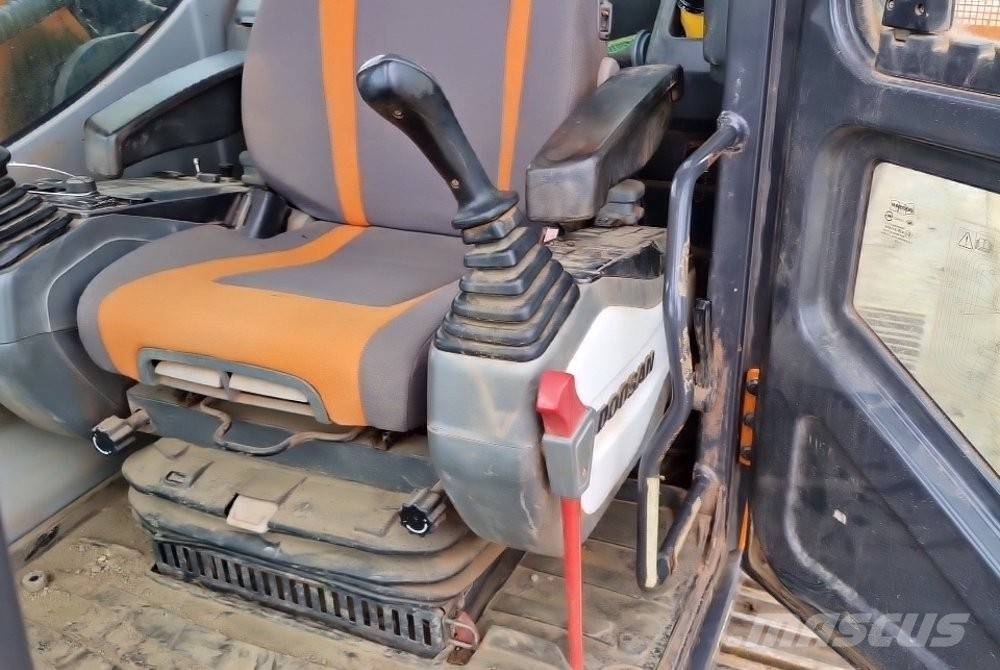 Doosan DX 225 LC-5 حفارات زحافة