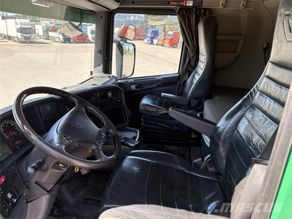 Scania R730 8x4 alusta Camiones con chasís y cabina