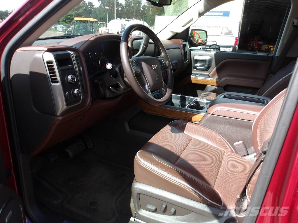 Chevrolet Silverado High Country med 6 Tums höjning Pickup/planbiler