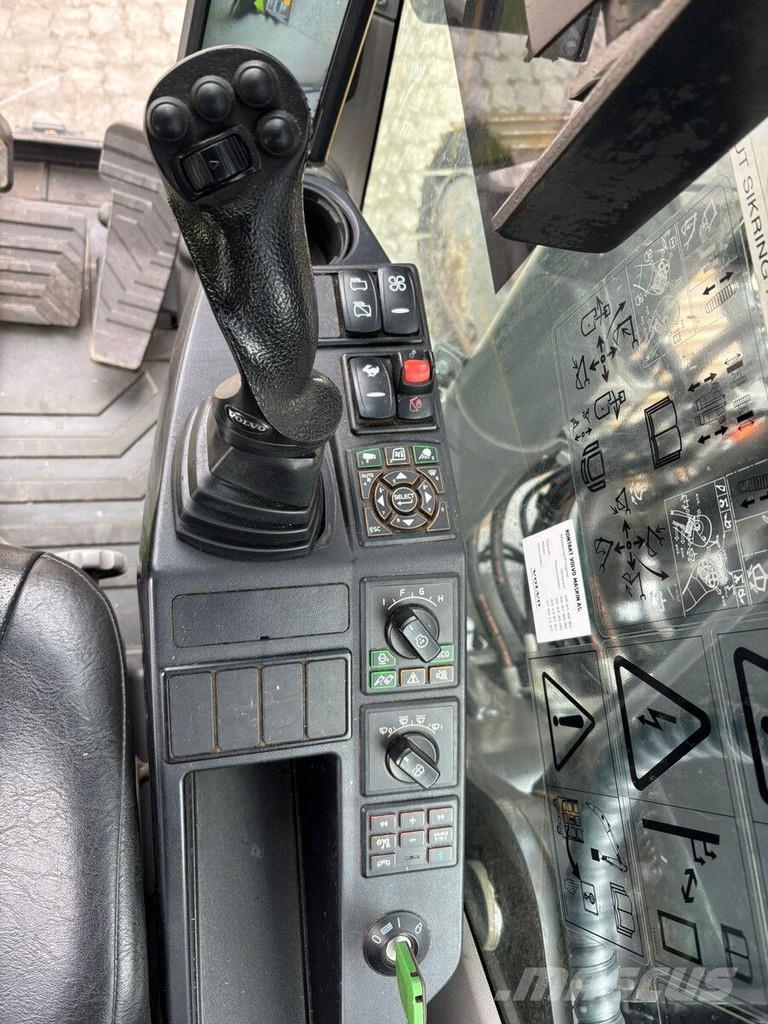 Volvo EC 140 EL Lánctalpas kotrók