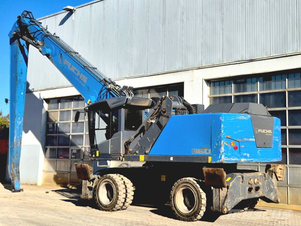 Fuchs MHL 360 F Materialumschlag