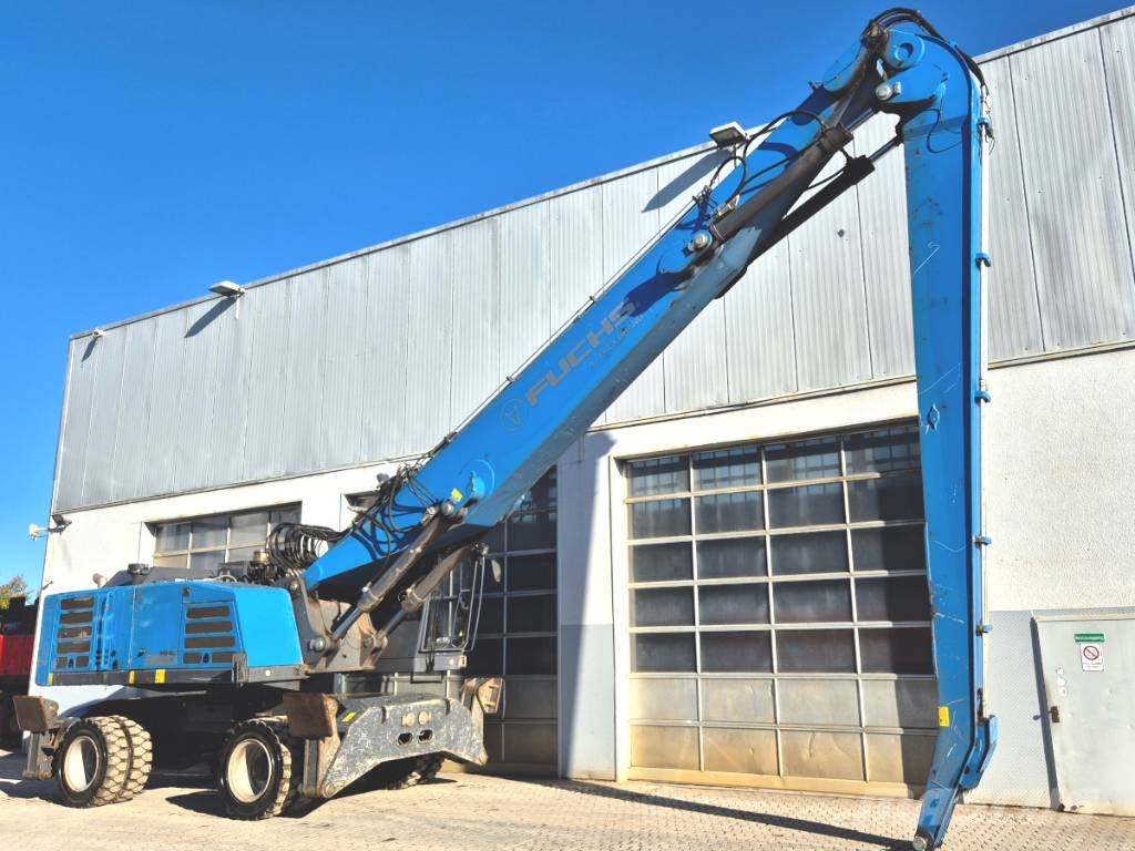 Fuchs MHL 360 F Materialumschlag