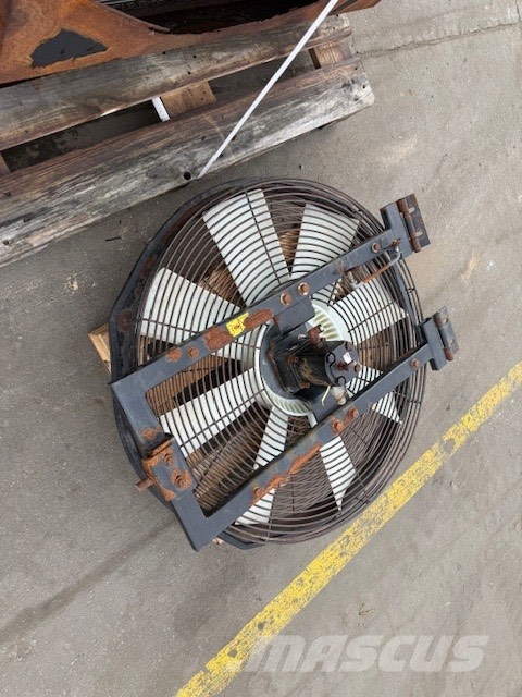 Doosan DL 300-5 USED COOLER 散热器