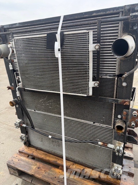 Doosan DL 300-5 USED COOLER 散热器