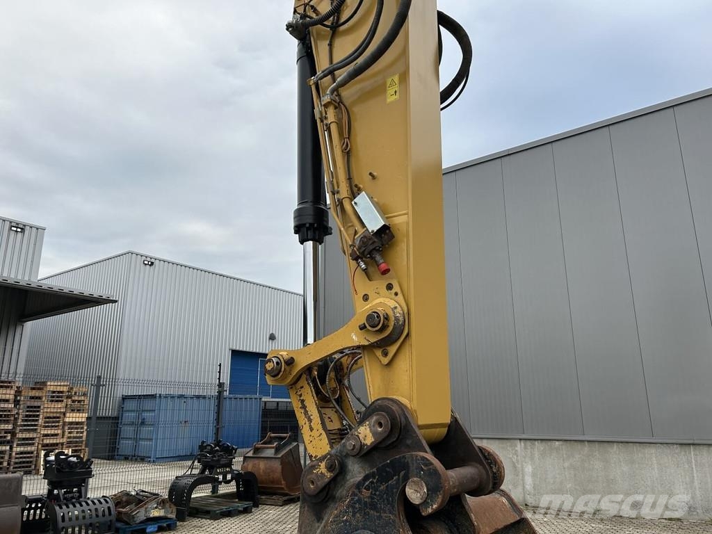CAT 336-08B Gravemaskiner på larvebånd