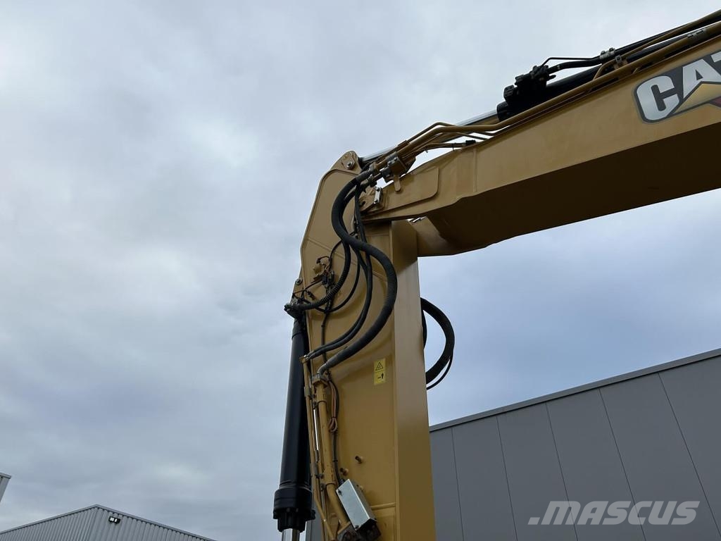 CAT 336-08B Gravemaskiner på larvebånd