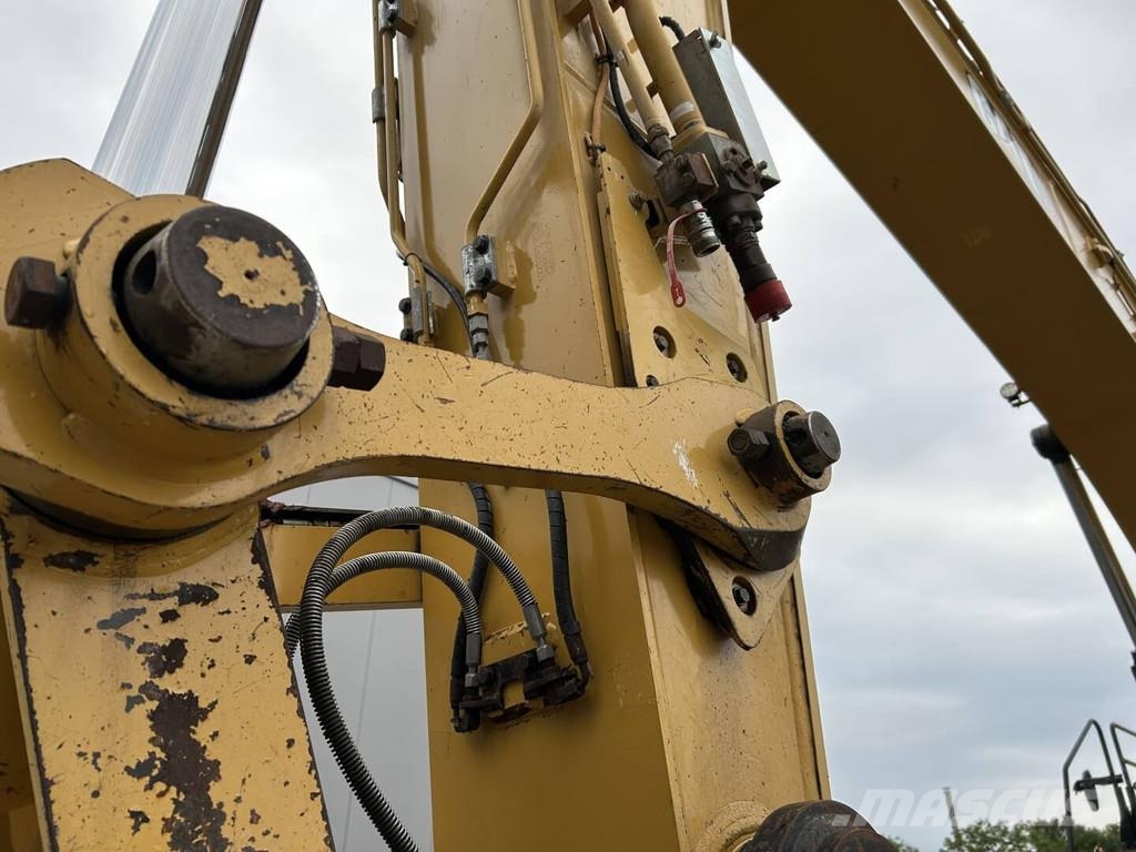 CAT 336-08B Gravemaskiner på larvebånd