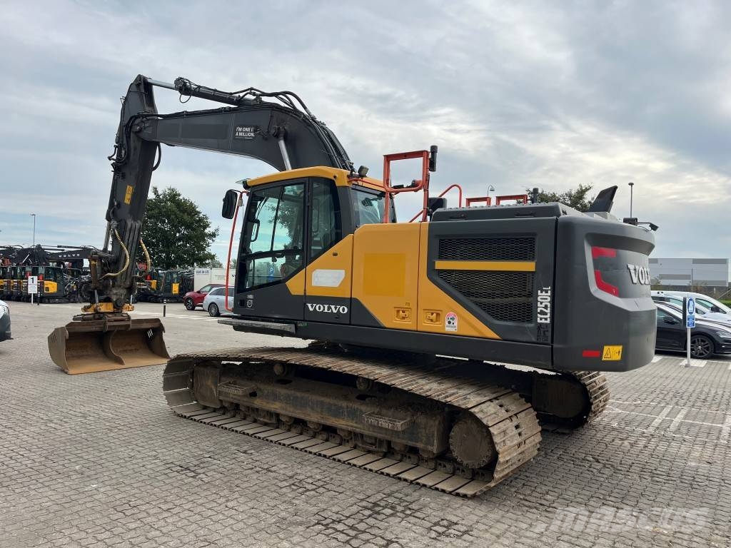Volvo EC250EL Gravemaskiner på larvebånd