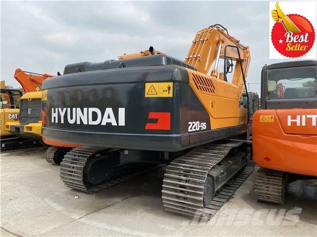 Hyundai Robex 220 LC-9 大型油圧ショベル12t以上（パワーショベル・ユンボ）