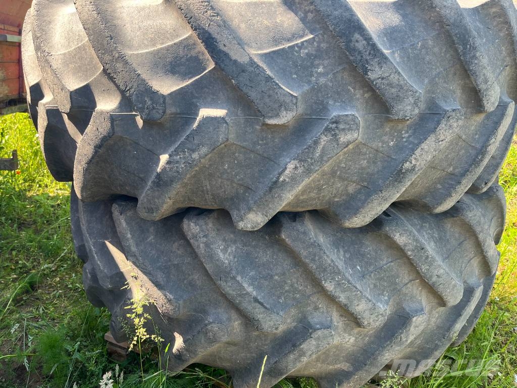  Tvillinghjul Pirelli 520/70R38 ملحقات أخرى للجرارات